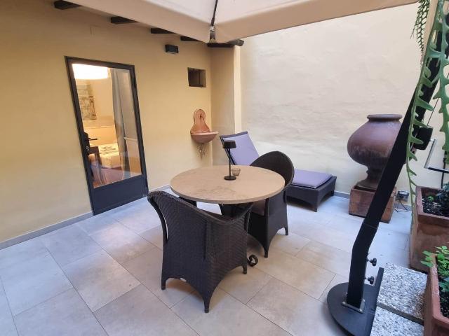Affitto Appartamento, in zona SANTO SPIRITO, FIRENZE