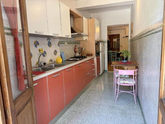 Affitto Appartamento, in zona SANTO SPIRITO, FIRENZE