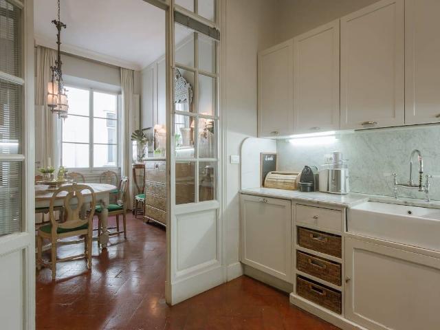 Affitto Appartamento, in zona SANTO SPIRITO, FIRENZE