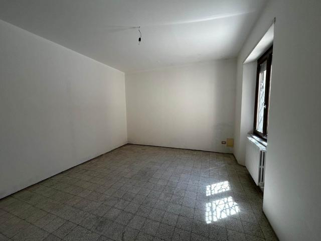 Affitto Appartamento, in zona SEMICENTRO, POTENZA