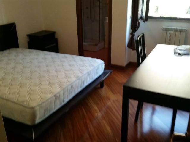 Affitto Appartamento, in zona SERPENTARA, ROMA