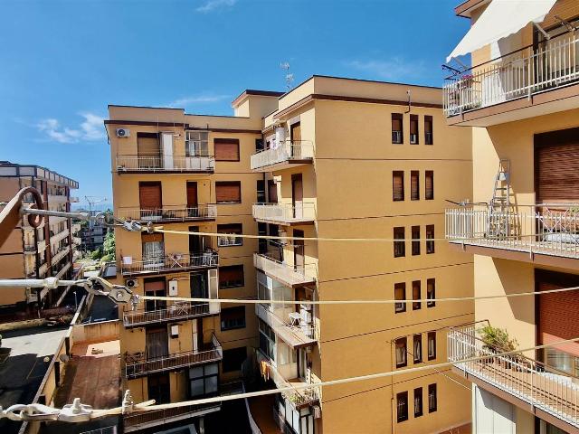 Affitto Appartamento, in zona TIVOLI, TREMESTIERI ETNEO
