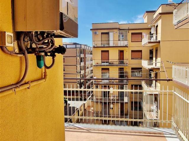 Affitto Appartamento, in zona TIVOLI, TREMESTIERI ETNEO