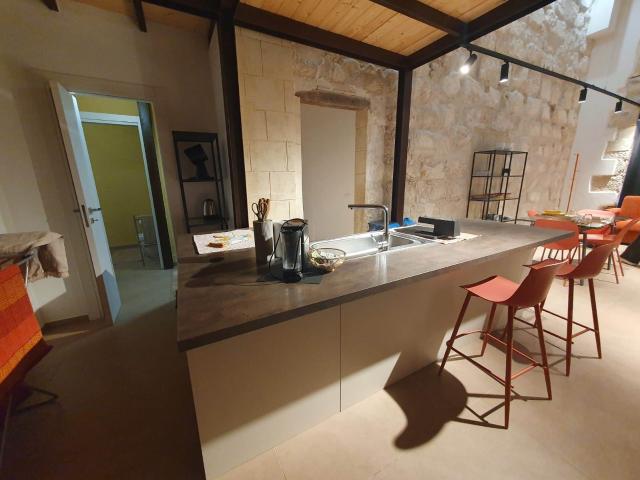 Affitto Appartamento, in zona UMBERTO, SIRACUSA