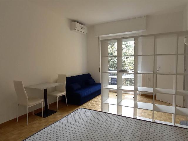 Affitto Appartamento, in zona V GIORNATE, MILANO