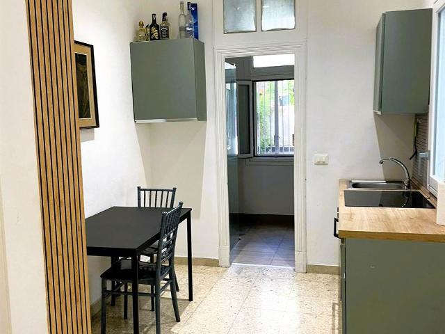 Affitto Appartamento, in zona VIA UMBERTO, CATANIA