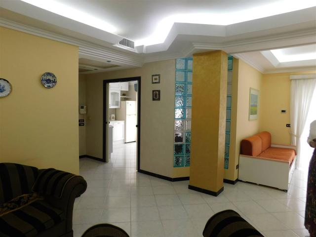 Affitto Appartamento, in zona VIALE TIGLI, VIALE DEI PLATANI, QUARTIERE CRISTO RE, SAN CATALDO