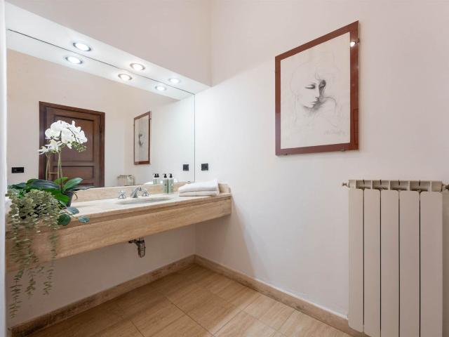 Affitto Appartamento indipendente, in zona BOLOGNESE, FIRENZE