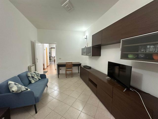 Affitto Appartamento indipendente, in zona CASTELLO, FIRENZE