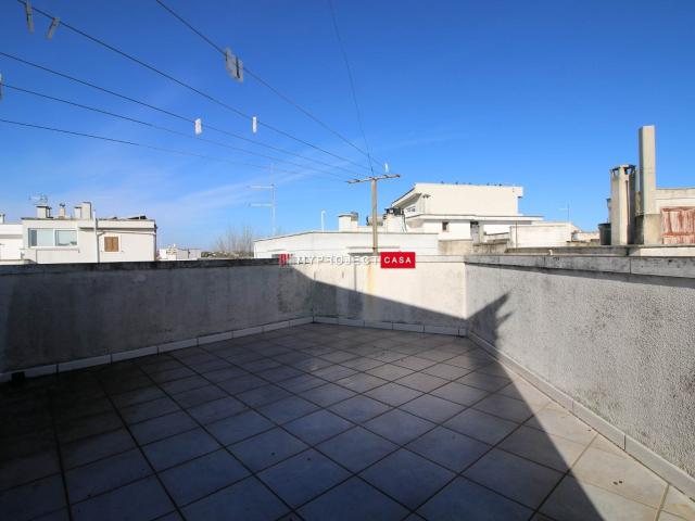 Affitto Appartamento indipendente, in zona CASALINI, CISTERNINO