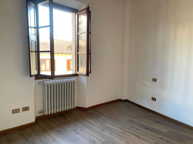 Affitto Appartamento indipendente, in zona PIAZZA DALMAZIA, FIRENZE