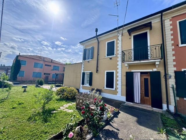 Affitto Casa a Schiera in Crocetta, Badia Polesine