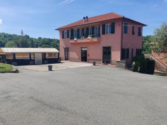 Affitto locale commerciale ex trattoria pizzeria
