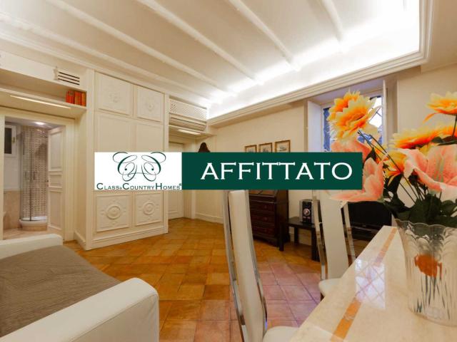 Affitto Roma Centro Storico: Appartamento Arredato in Via dei Banchi Vecchi