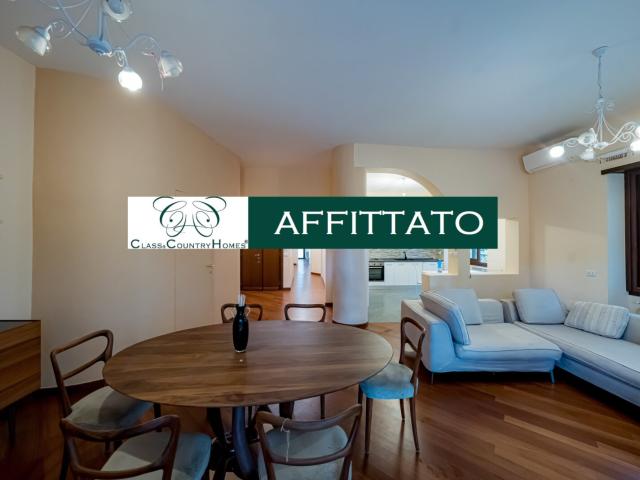Affitto Roma Aventino: Appartamento Ristrutturato con Balconata