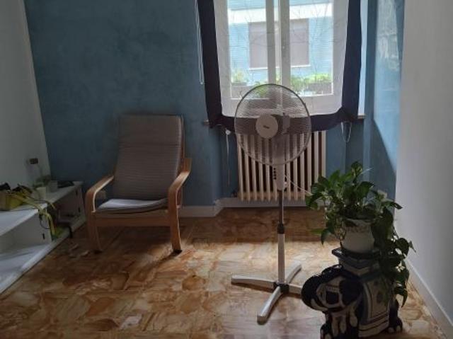 Affitto stanza uso studio