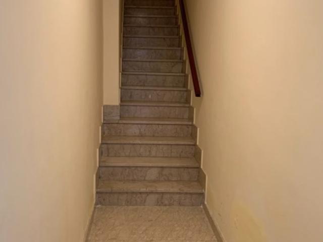 Affitto via pignatelli 3 piano vuota mq 120