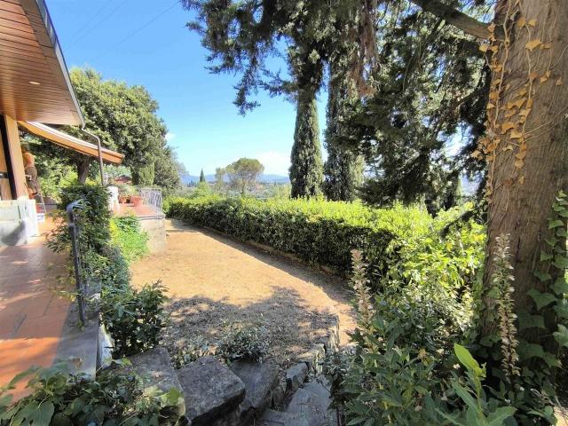 Affitto Villa, in zona SERPIOLLE, FIRENZE