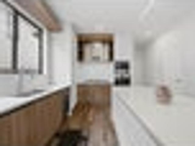 Affordable Modern Family Living in Flat Bush