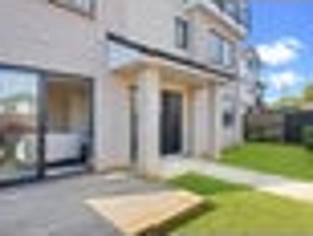 Affordable, Modern & Freehold!