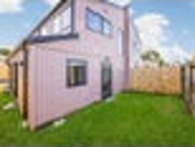 Affordable Modern Living or Smart Investment!