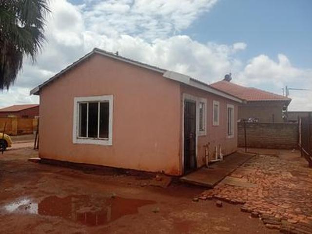 affordable modern rdp house on the m.