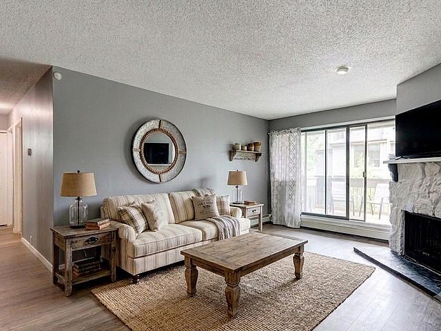 Affordable Opportunity! 2 Bed Braeside Condo For Sale