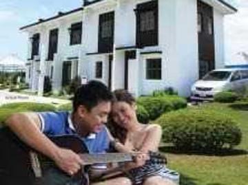 Affordable Bacoor City Cavite Townhomes at AMARIS Homes