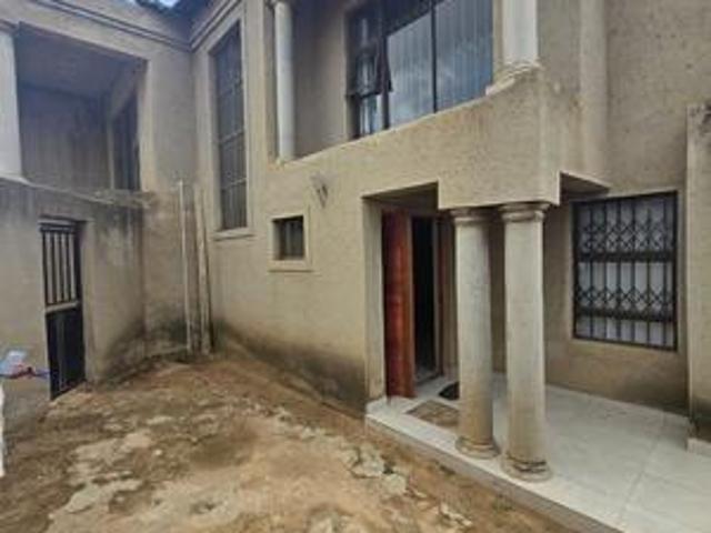 affordable communal rental bedroom i.