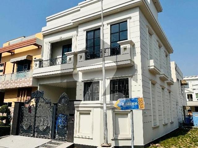 Affordable Corner House Available For sale In Citi Housing Society