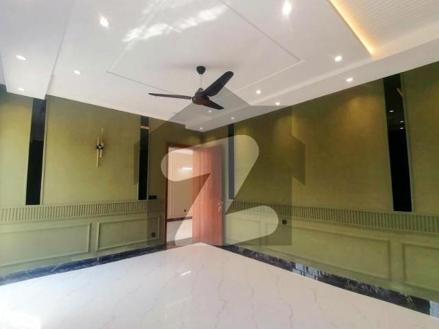 Affordable Facing Park House Of 2 Kanal Is Available For Sale Valencia Block H