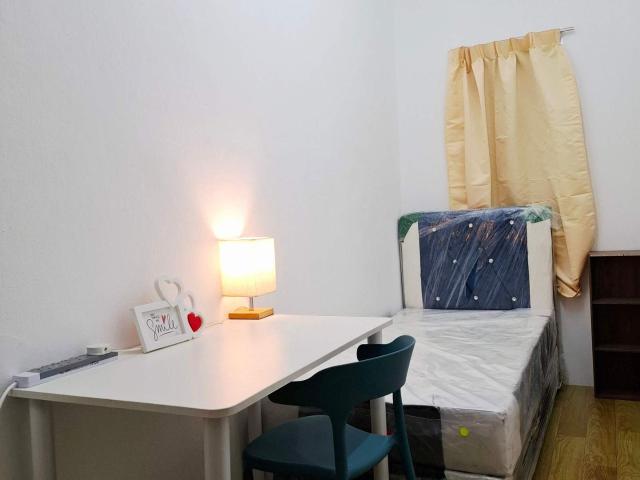Affordable Female Room