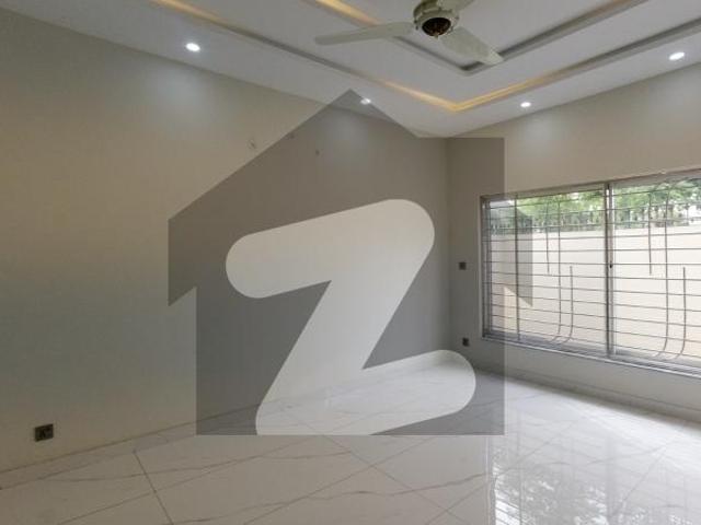 Affordable House Of 10 Marla Is Available For Sale Top City 1 Block D
