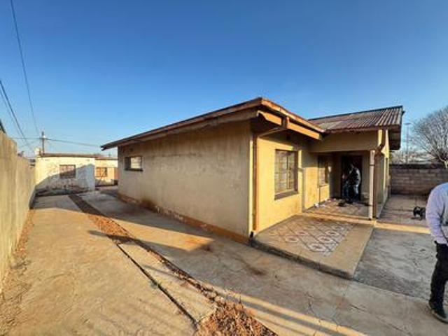 affordable house on the market in du.