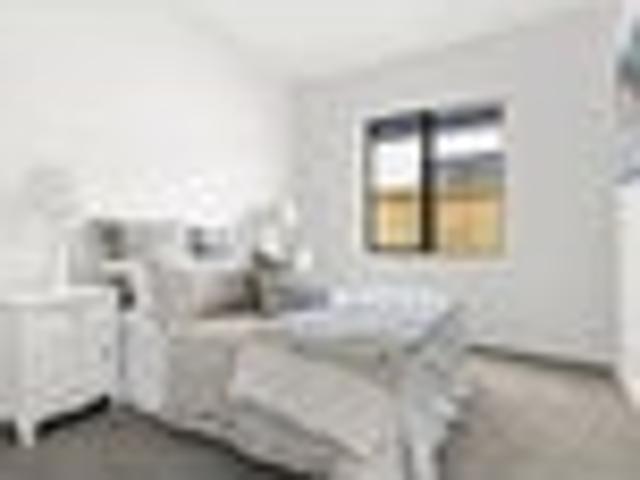 Affordable Luxury Living with 2 Kitchens