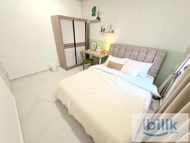 Affordable luxury room with walking distance to lrt ss15 and near to inti college and more ‼️mix gender house