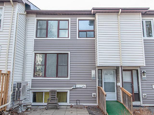 Affordable Liviing In Nepean! 3 Bdrm Townhome. $374,900