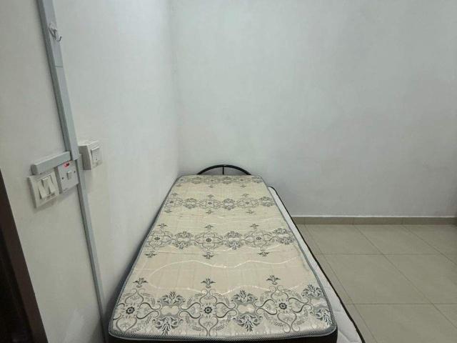Affordable & relax room available@kota damansara