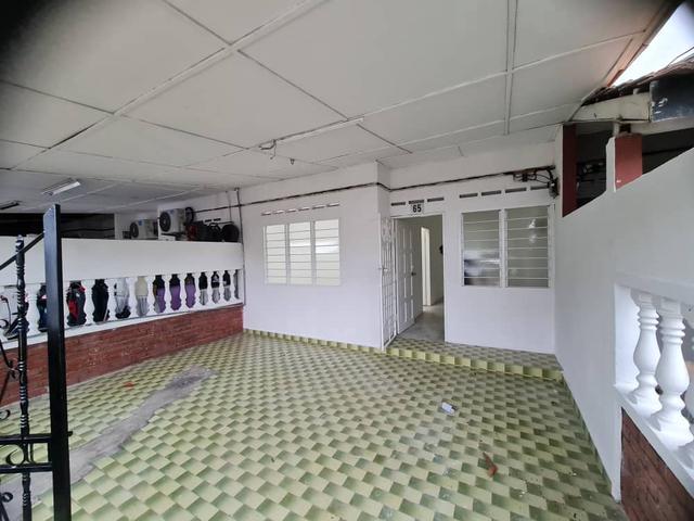 Affordable Renovated Home Strategic Location Jalan Gambang
