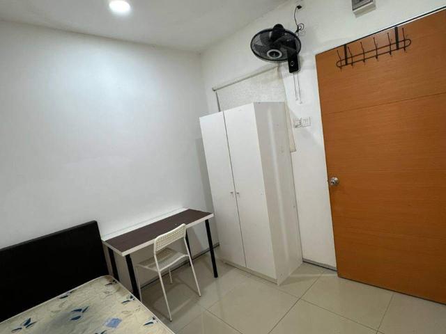 Affordable Room Near Shah Alam Town | Aircond & WiFi Included