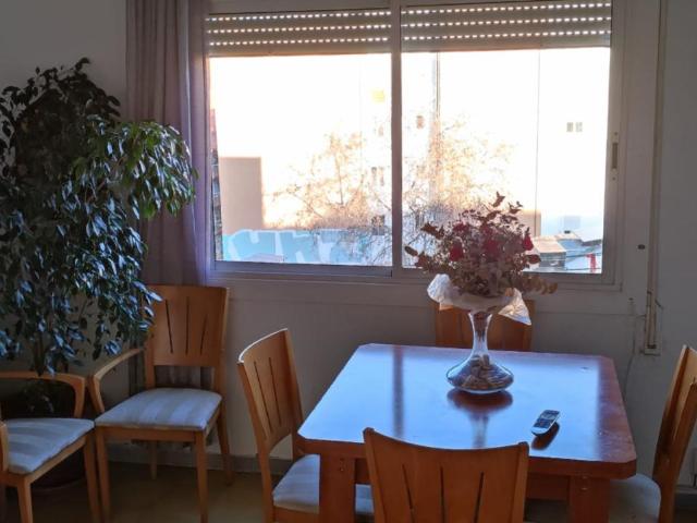 Affordable single bedroom close to Facultat de Biblioteconomia i Documentació
