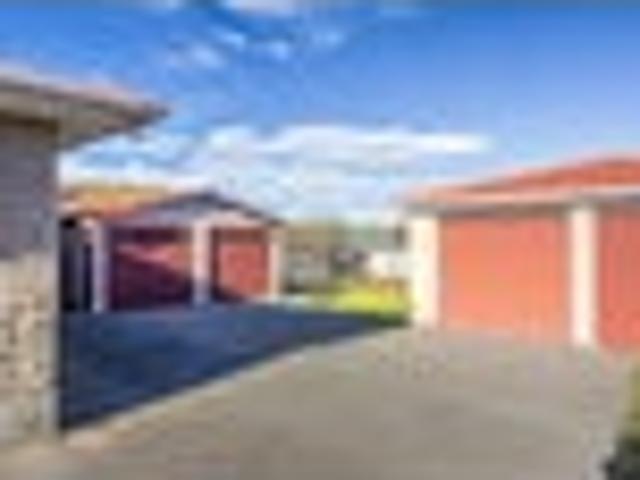 Affordable Space & Ultimate Garaging!