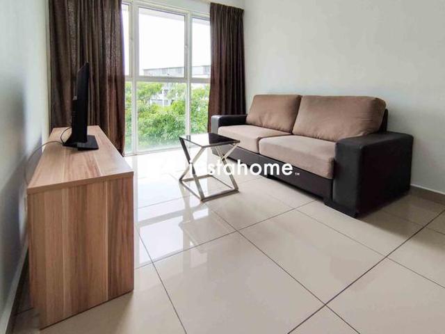 Affordable spacious starter home in Ara Damansara next to LRT