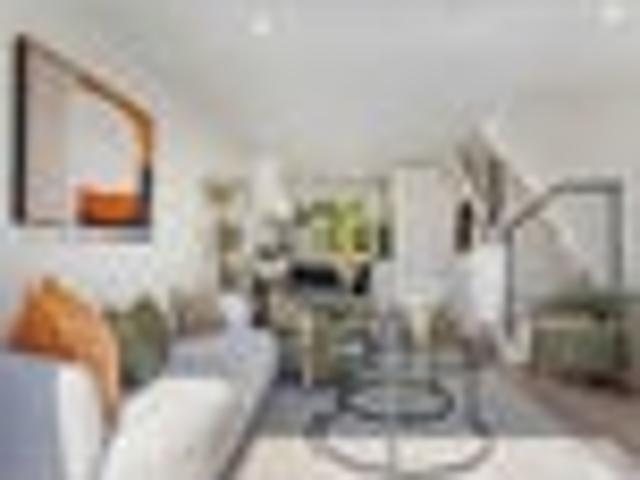 Affordable terraced house with pool & tennis court