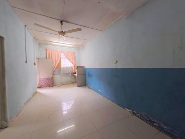 Affordable Unblock Single Storey Terrace for Sale Taman Universiti
