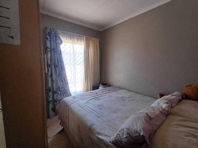 AFFORDABLE & VERY NEAT 3 BEDROOM HOUSE IN KIRKNEY FOR SALE!