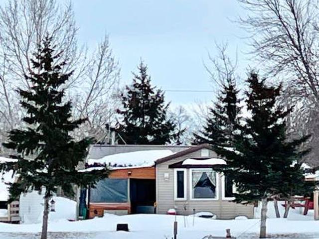 AFFORDABLE WATERFRONT LIVING ON NETLEY CREEK
