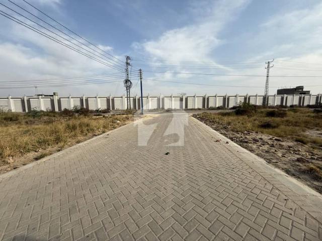 Affordable 120 Sq Yards Plot For Sale In Sadiq Livna Sector 8