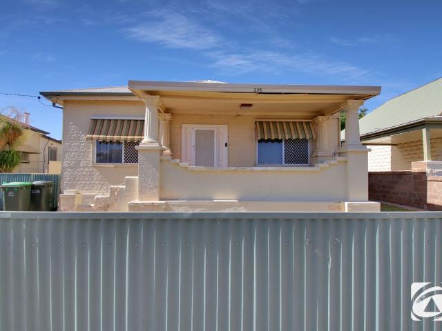 AFFORDABLE 4 BEDROOM