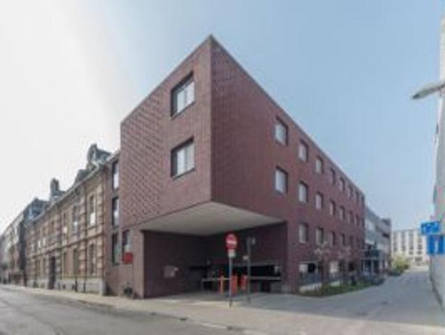 Afgesloten garagebox in Residentie Cartijnenveld